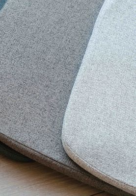 Kussen voor Noora stoel, lichtgrijs ( kussen rechts)