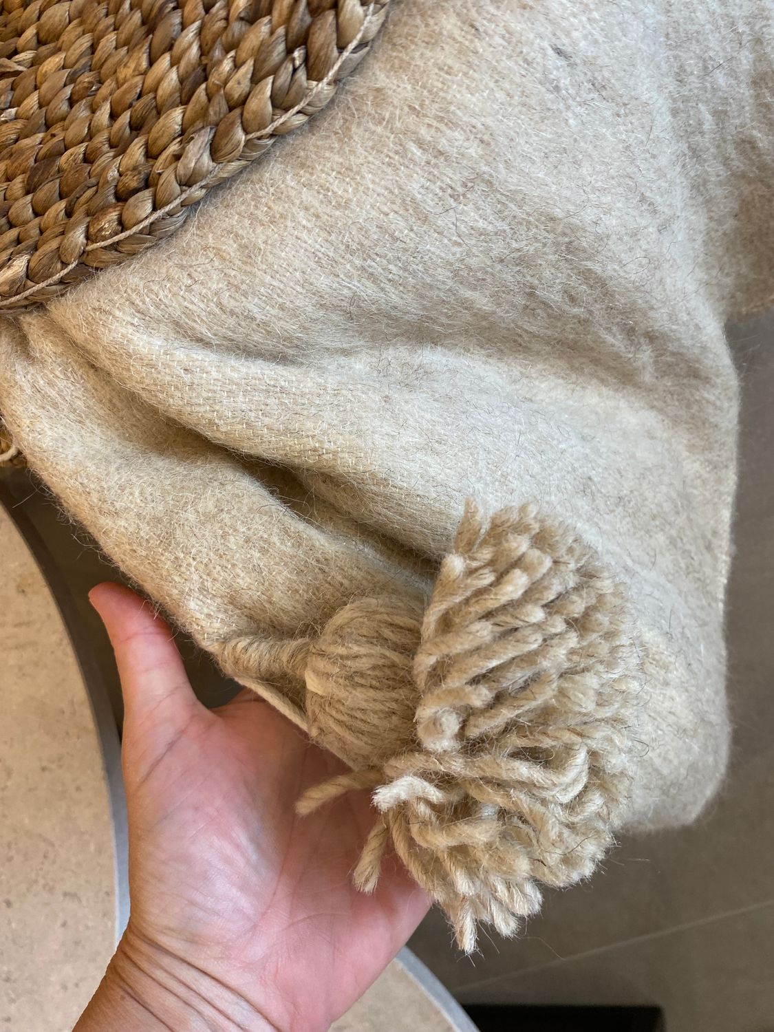 Plaid Marrakech, Wol, Beige met pompons, Large 150x250cm