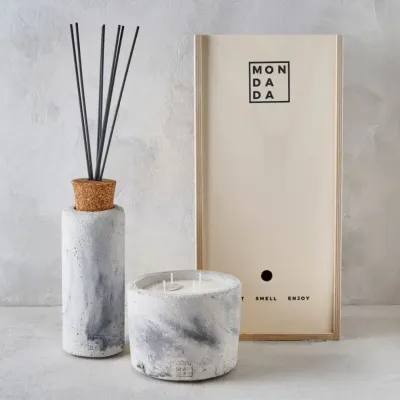 Set Mon Dada geurkaars+ geurdiffuser Urban Desert, geur ' Black Sea'
