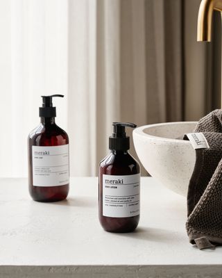Summer sale 1+1+  Meraki Handzeep + lotion pure basic