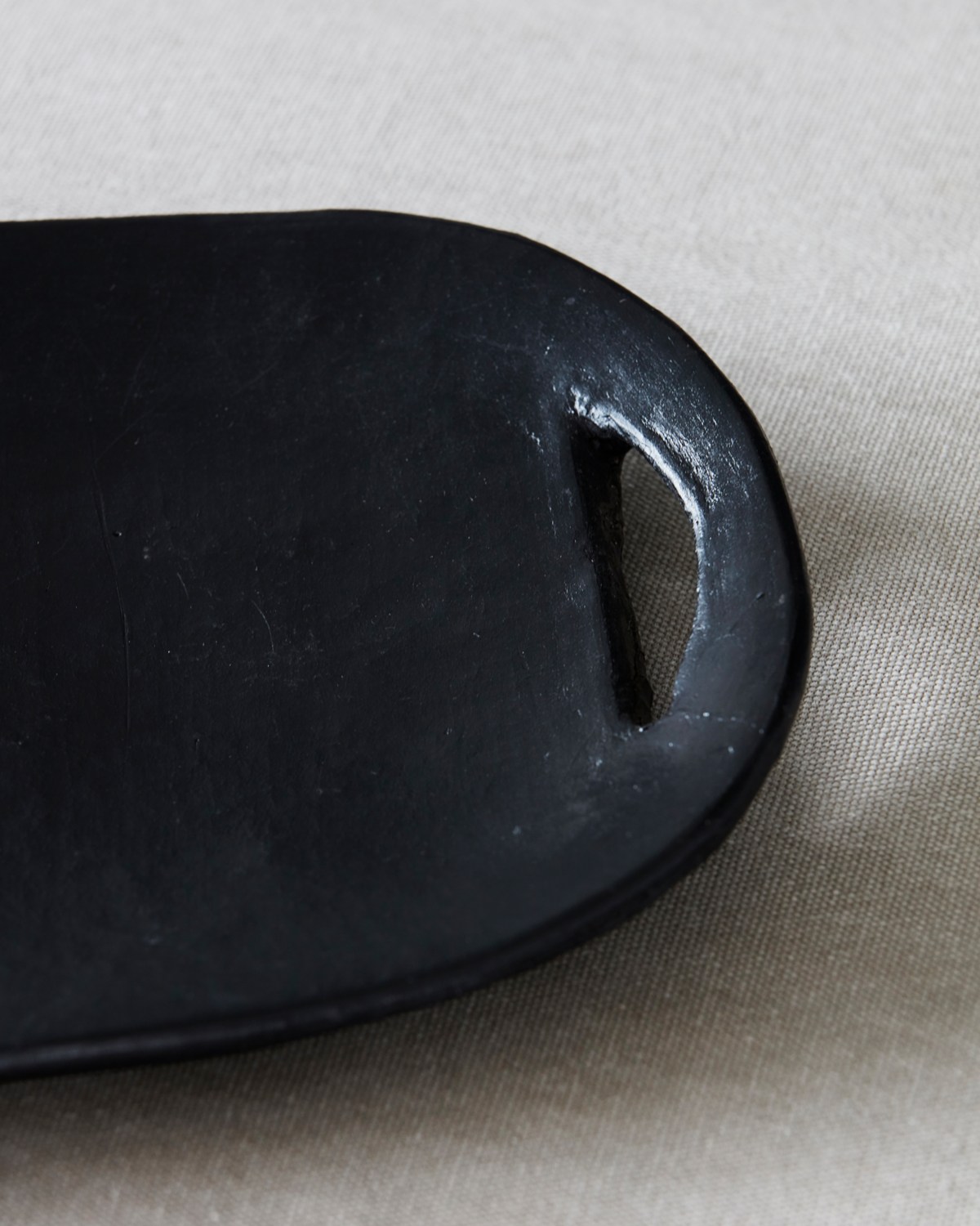 Tray Earth, zwart