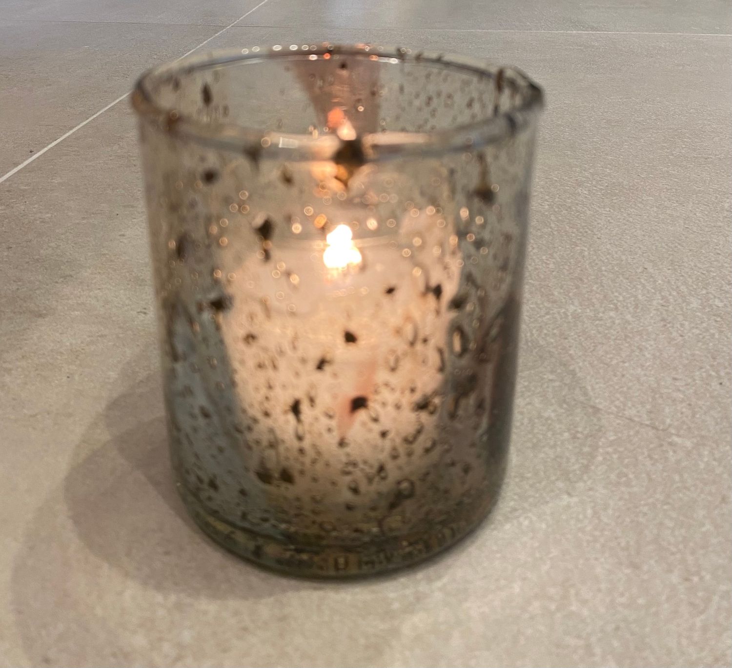 T-light holder spotted peach - Ø8 x 9cm