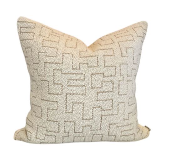 Kussen Omar Antwerp, Connor Ivory 50x50