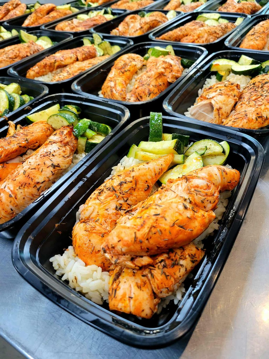 Buffalo Chicken w/ White Rice &amp; Zucchini