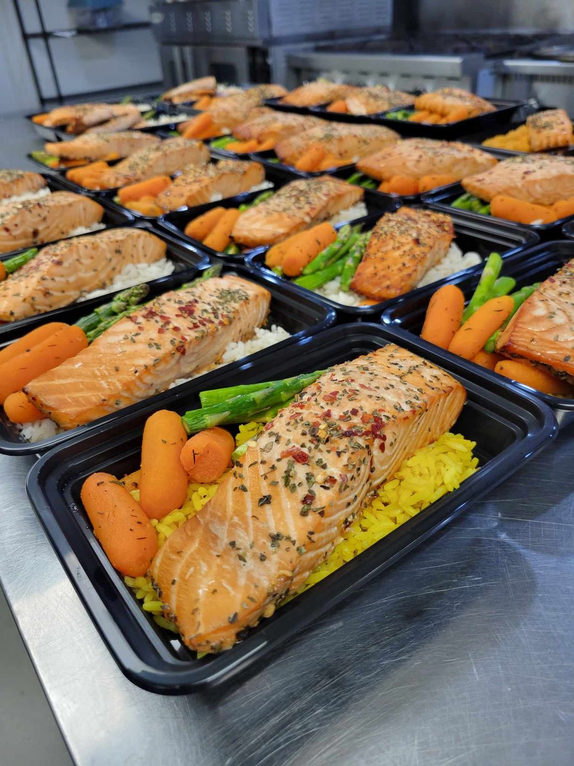 Ginger Soy Salmon w/ White Rice, Asparagus &amp; Carrots