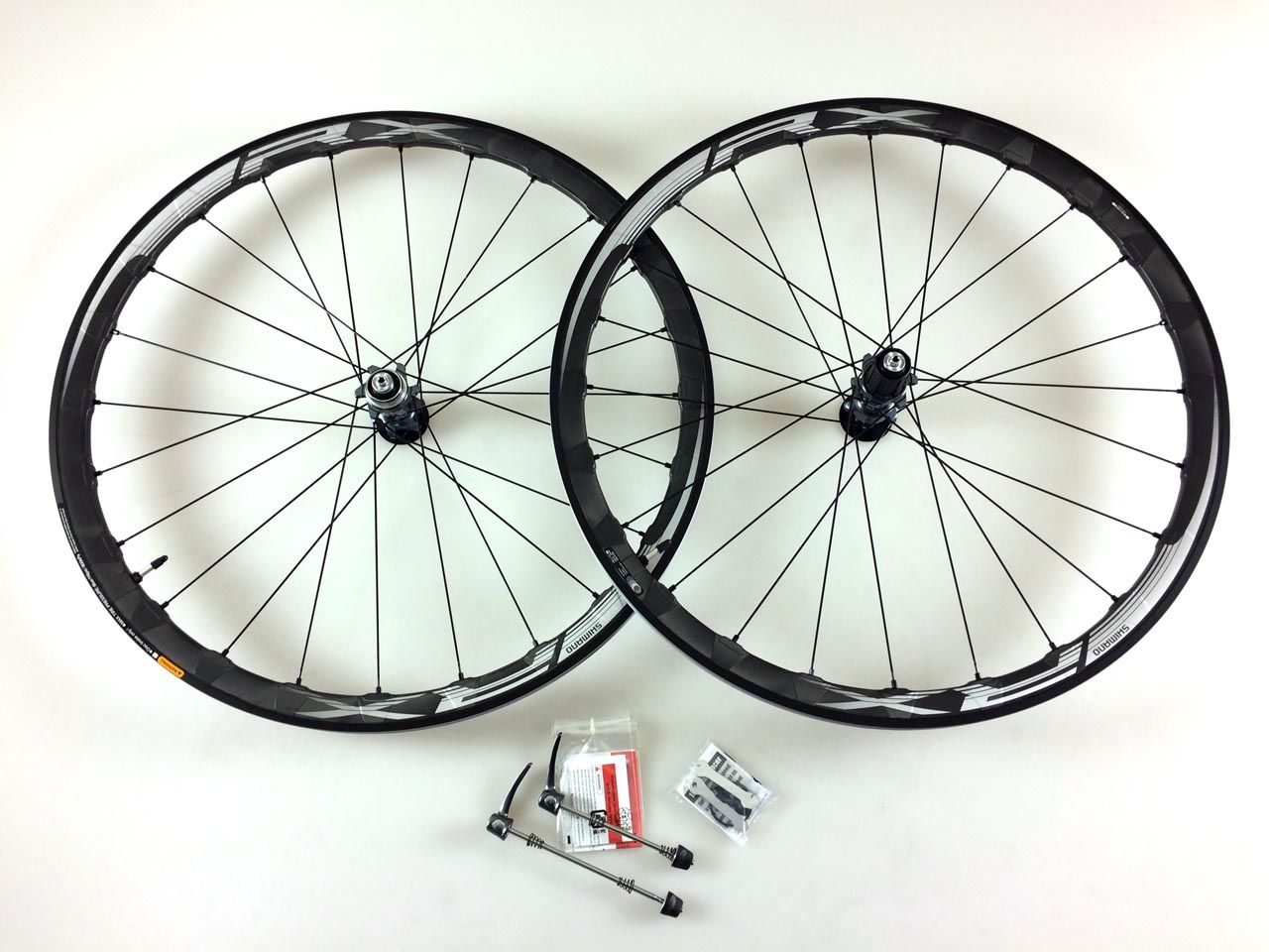 Shimano WH-RX830 Centerlock Laufradsatz