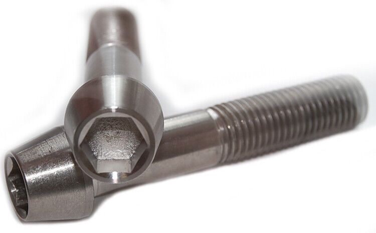 Titan Schraube M12 x 1.5 x 45 konisch DIN 912 Grade 5