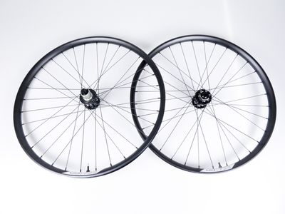 Ibis 733 Hakka MX 650b MTB Gravel Laufradsatz