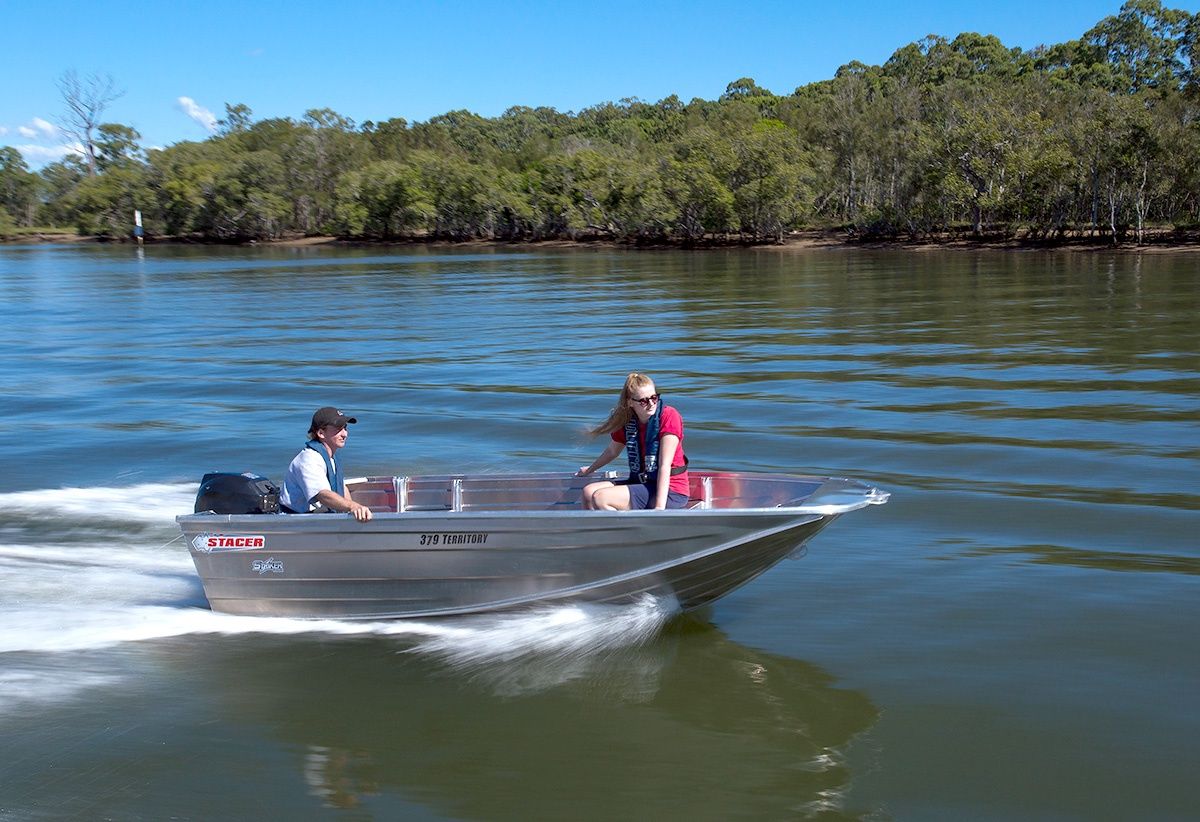 Stacer 379 Territory Striker