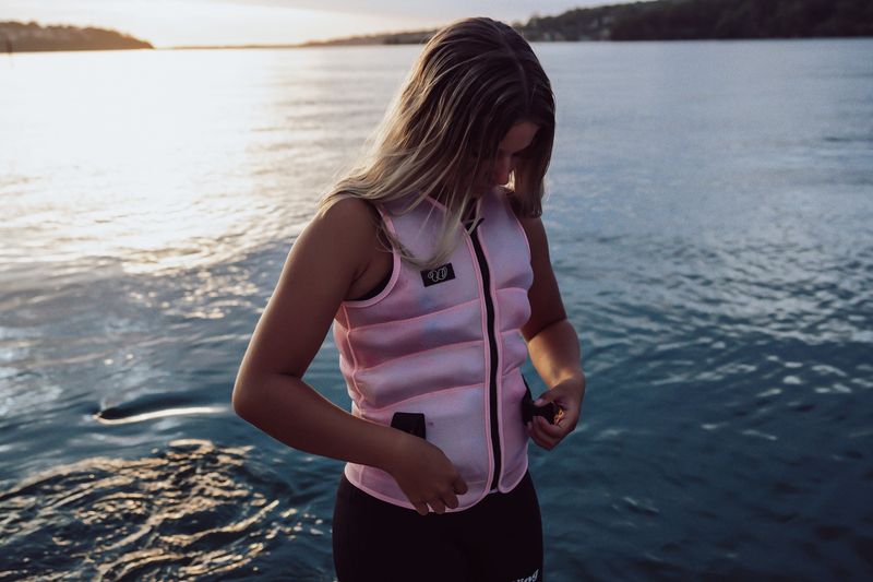 Wing Ariel Bouyancy Vest Ladies Cotton Candy