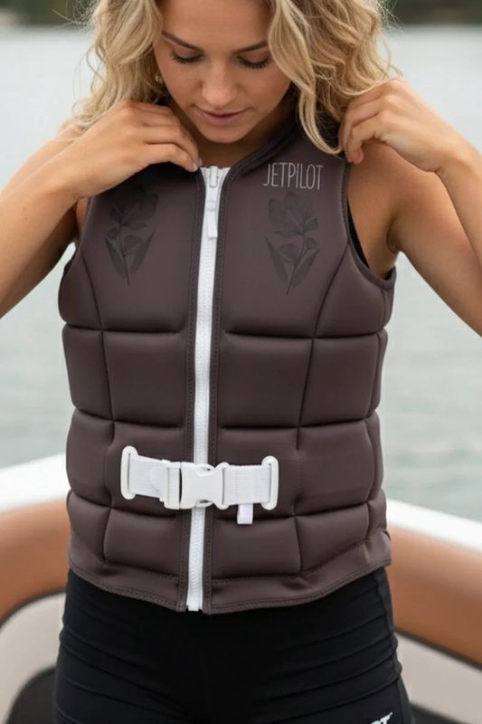 Jetpilot Aurora Ladies F/E Eco vest Black 12