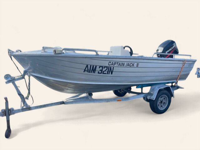 Second Hand Quintrex 4-meter Side Console 2000, Mercury 40hp 3 cyl 2 stroke and Regco Trailer RES199D
