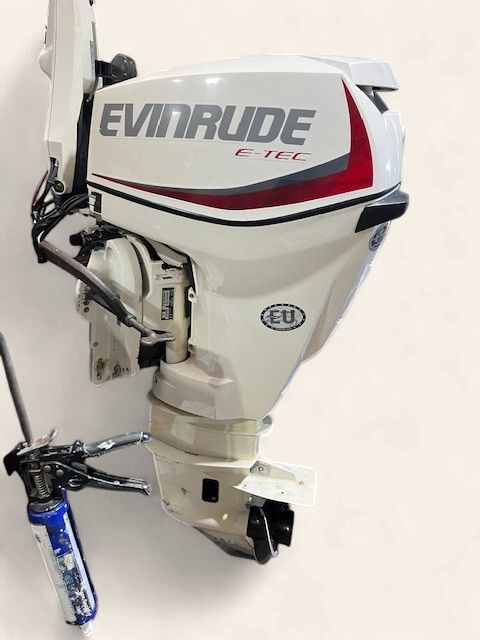 Second Hand Evinrude 30hp e-tec 2015
