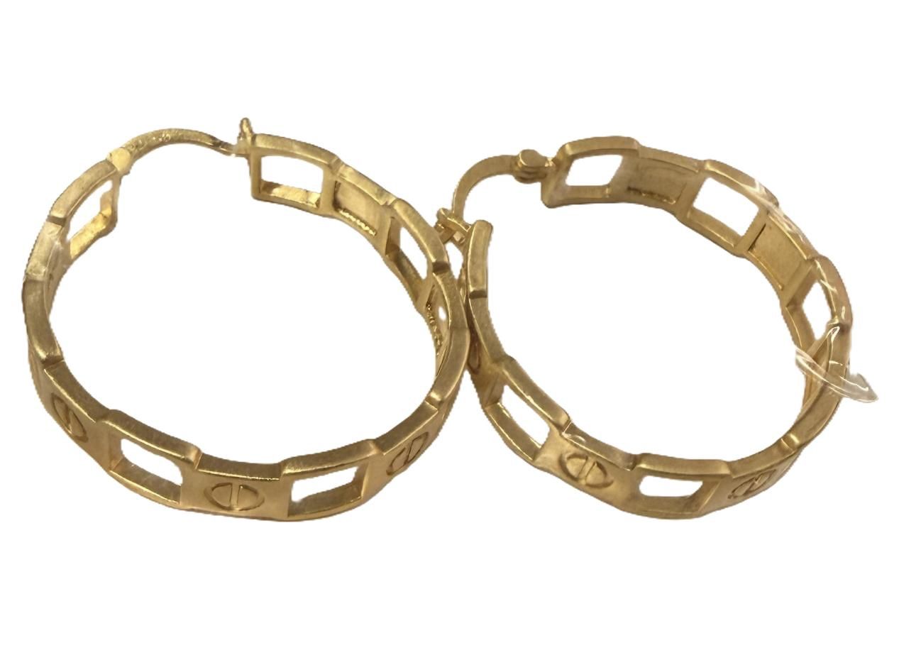 Big Hoop Gold Earring light weight. 18MM