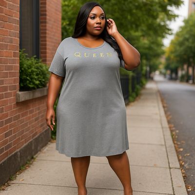 SHE QUEEN T SHIRT DRESS