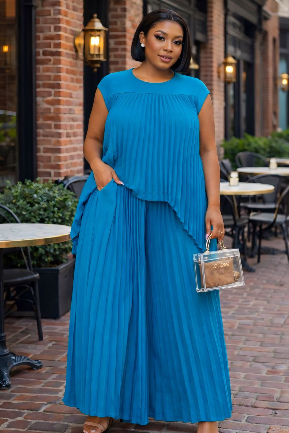 Wonderland Pleated Set