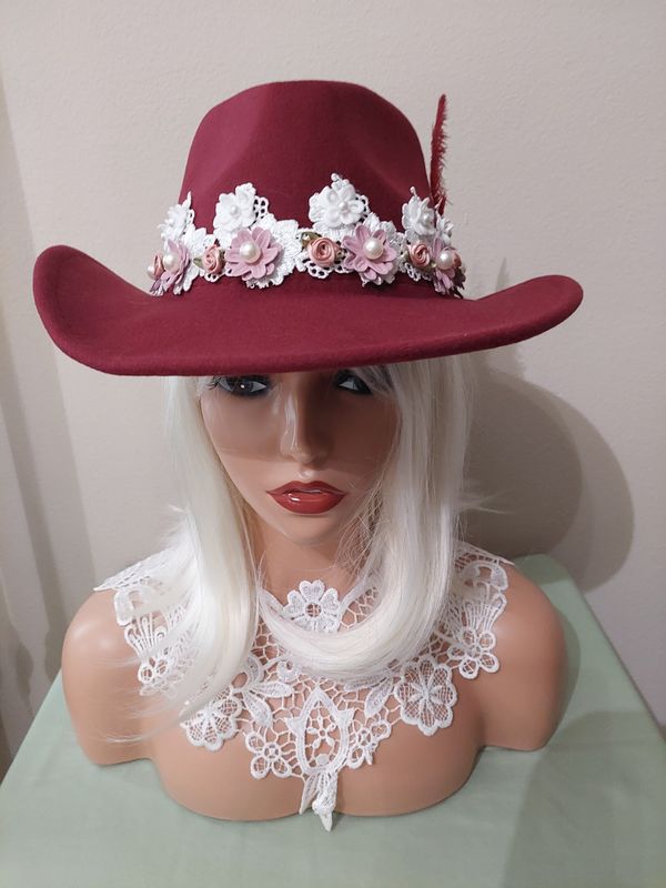 Burgundy big brim fedora
