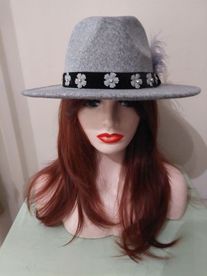 Light grey big brim fedora