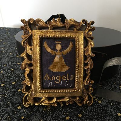 FREE - Angels Sing Ornament