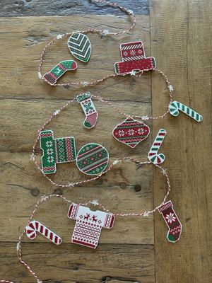 LIMITED - Festive Garland Kit