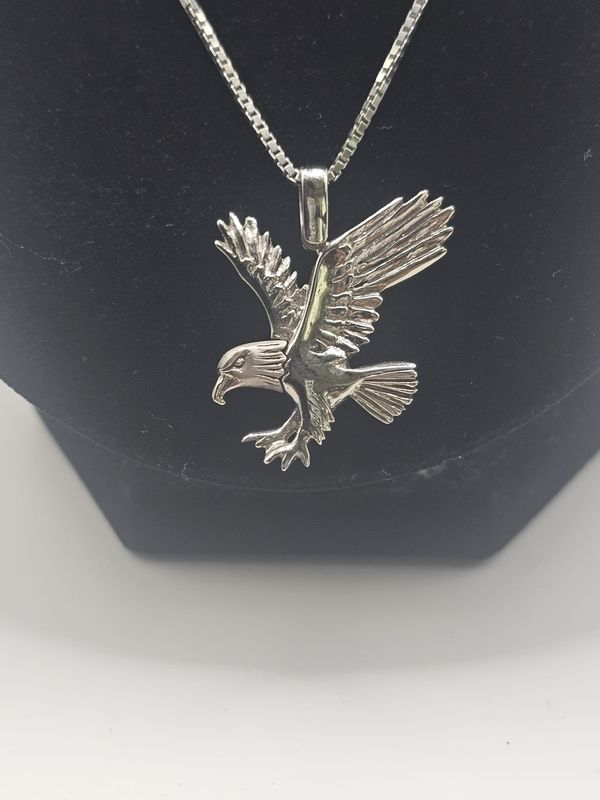 Colgante de aguila oro de ley