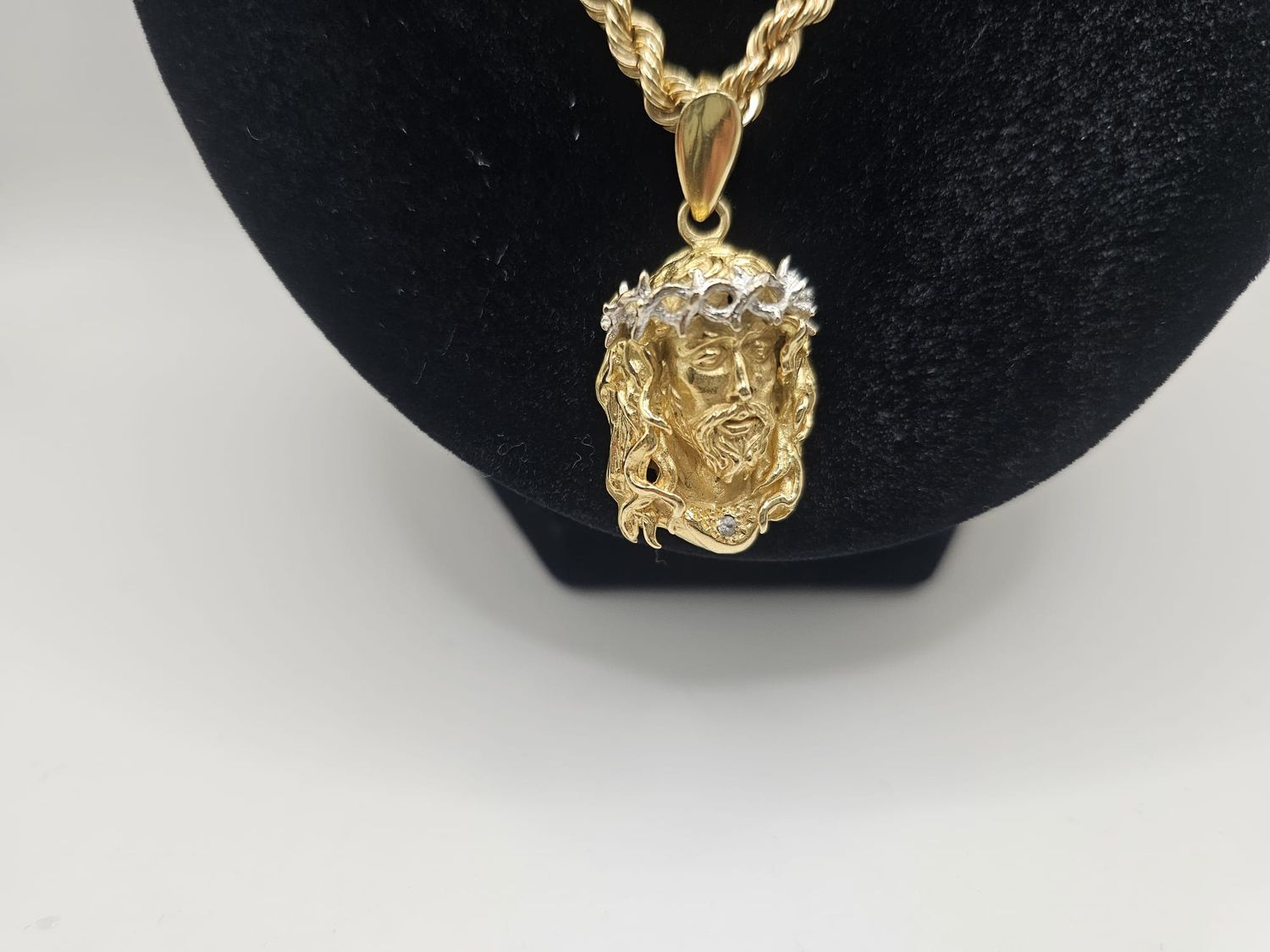 Colgante de Cristo