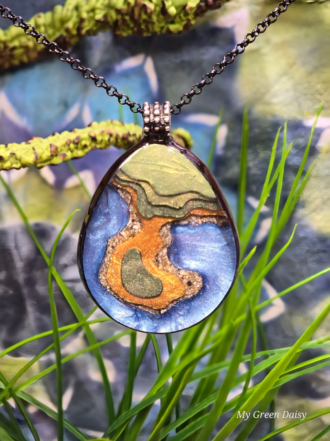 Tranquil Isle Pendant