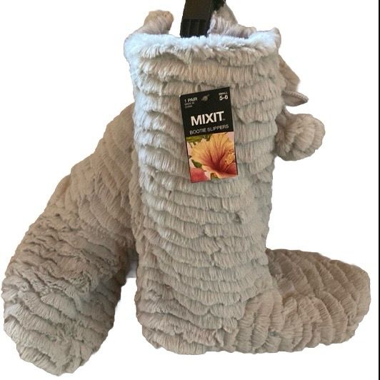 POM POM Bootie Fuzzy Slippers Gray Paw Print Bottoms Womens Small 5 6