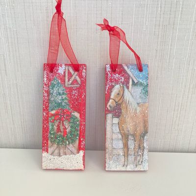 ORNAMENTS Naturescapes Horse Barn Deer Design Wood Hand Painted Handcrafted Decoupage Christmas Tree Ornaments 4.75 x 1.75 x 0.25 inches
