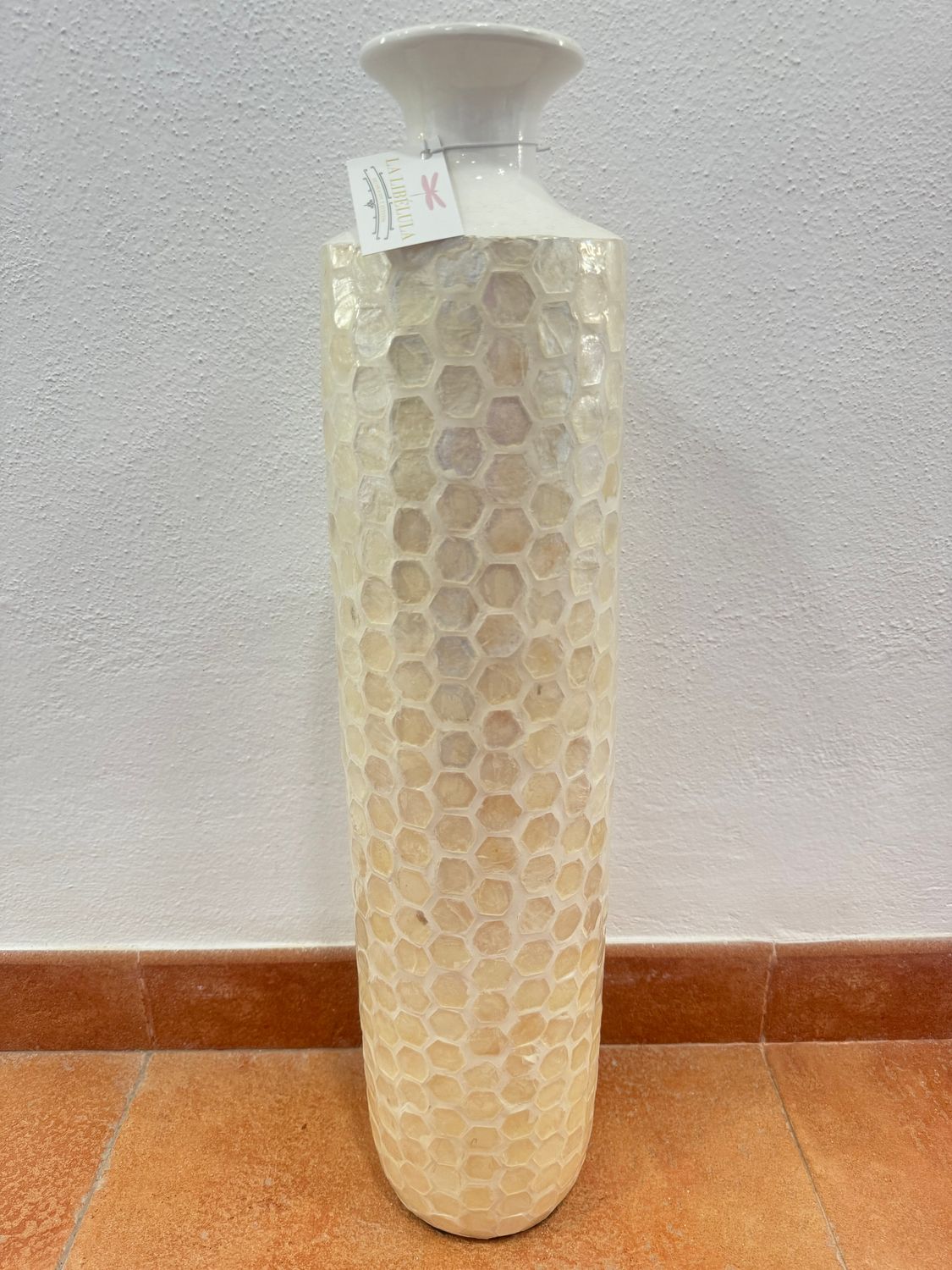 JARRÓN NÁCAR BEIGE