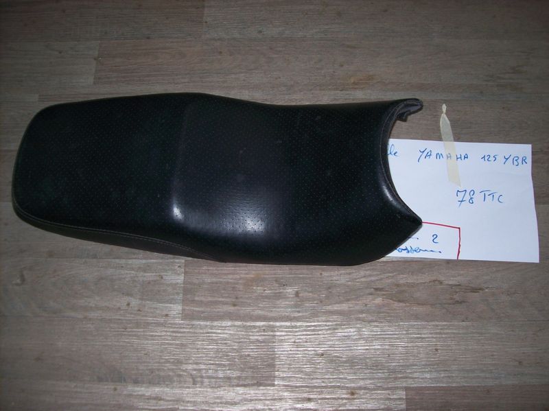 selle noir yamaha125 ybr