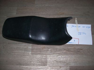 selle noir yamaha125 ybr