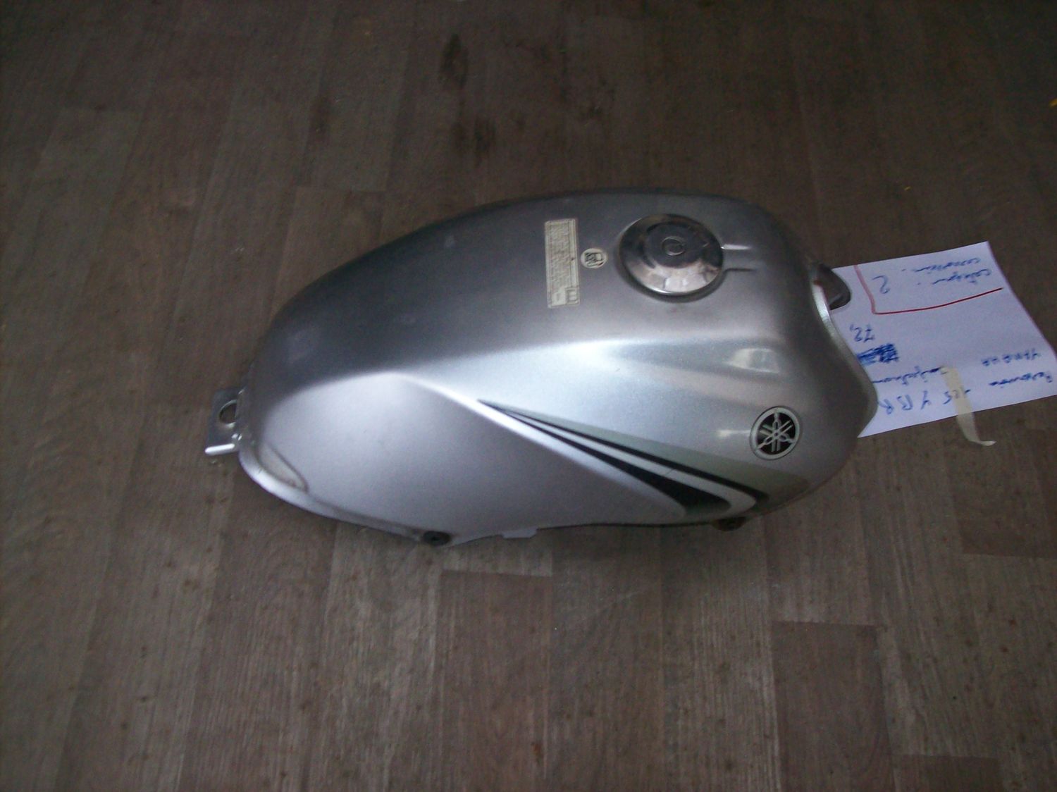 réservoir Yamaha 125 ybr injection