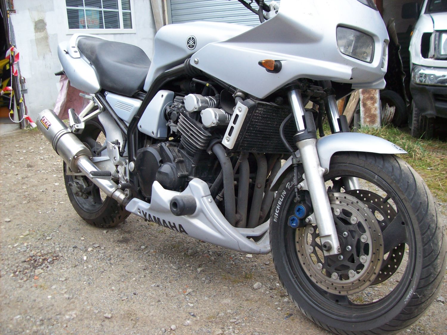 Yamaha 600 Fazer ​complet ou en pièces
