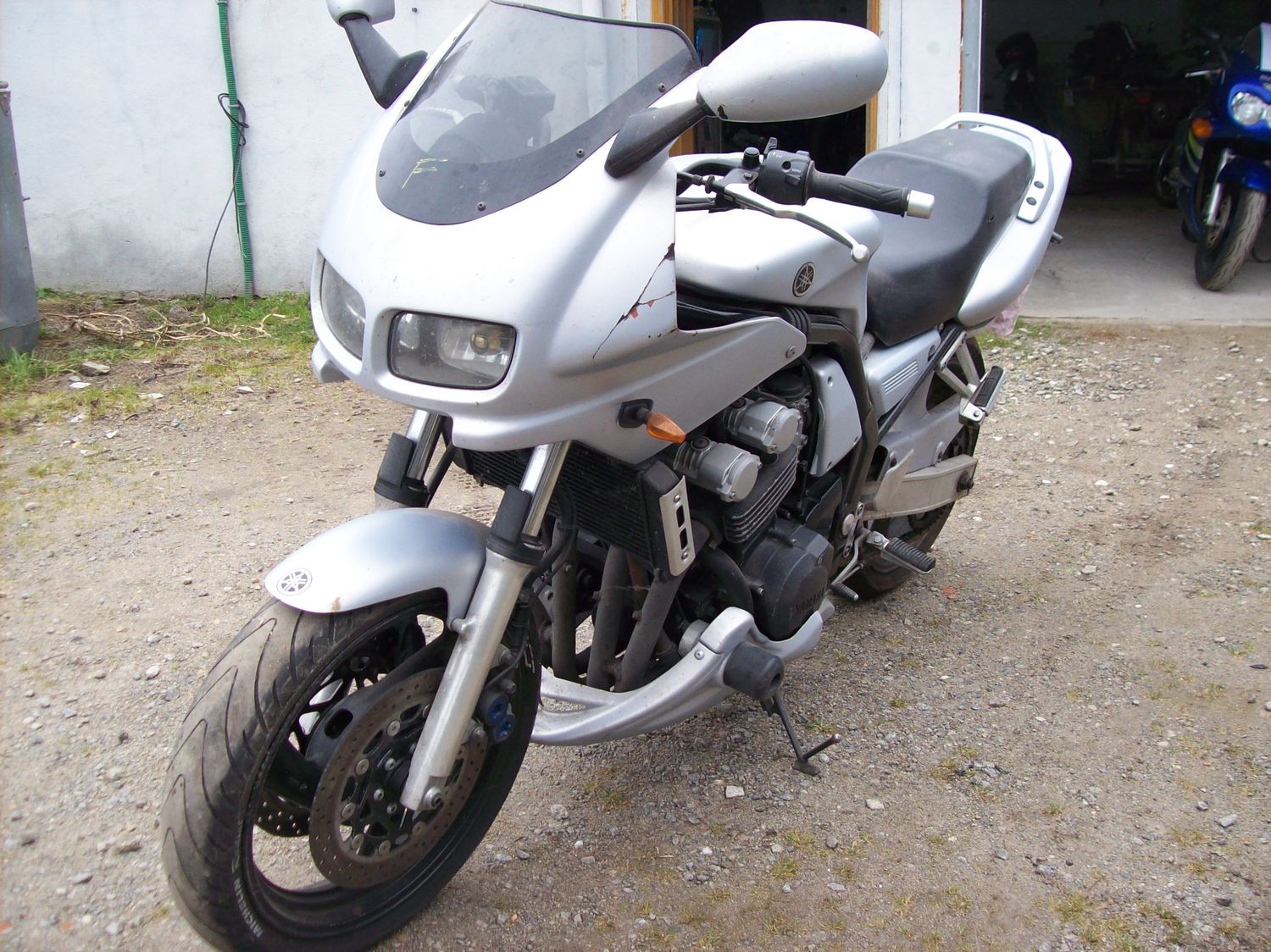 Yamaha 600 Fazer ​complet ou en pièces