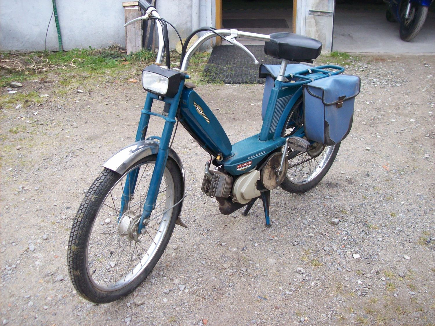 Mobylette  Peugeot 102 complète