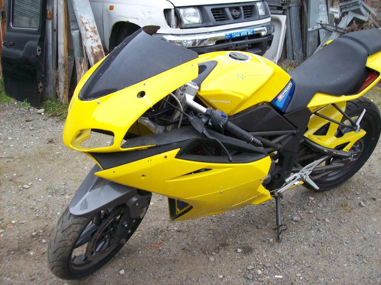 DEPOT VENTE - 125 Megelli