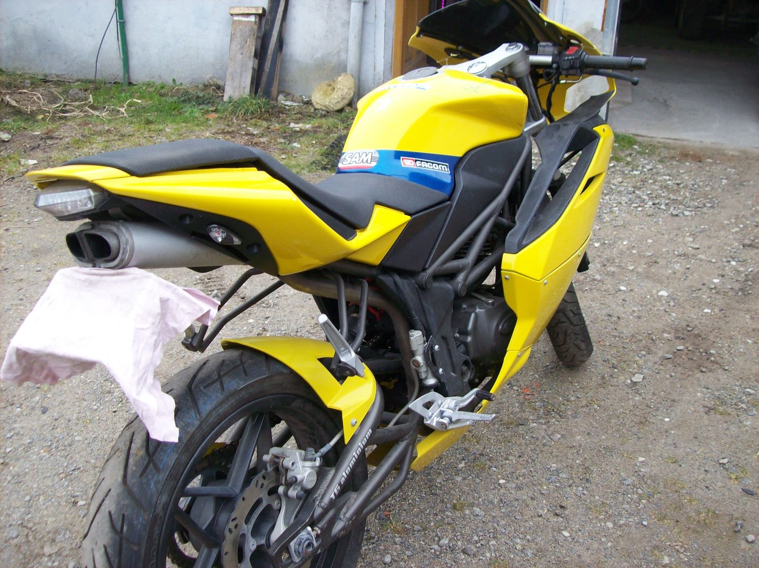 DEPOT VENTE - 125 Megelli