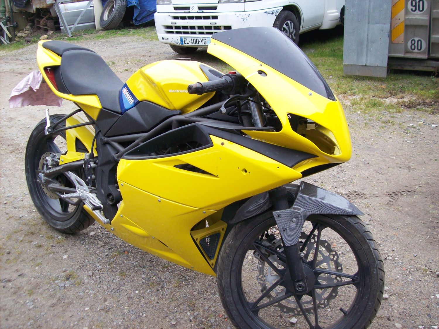 DEPOT VENTE - 125 Megelli