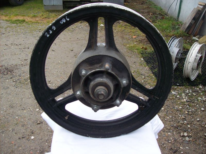 roue arrière Kawasaki 500 gpz