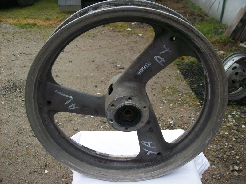 roue avant Yamaha 600 diversion