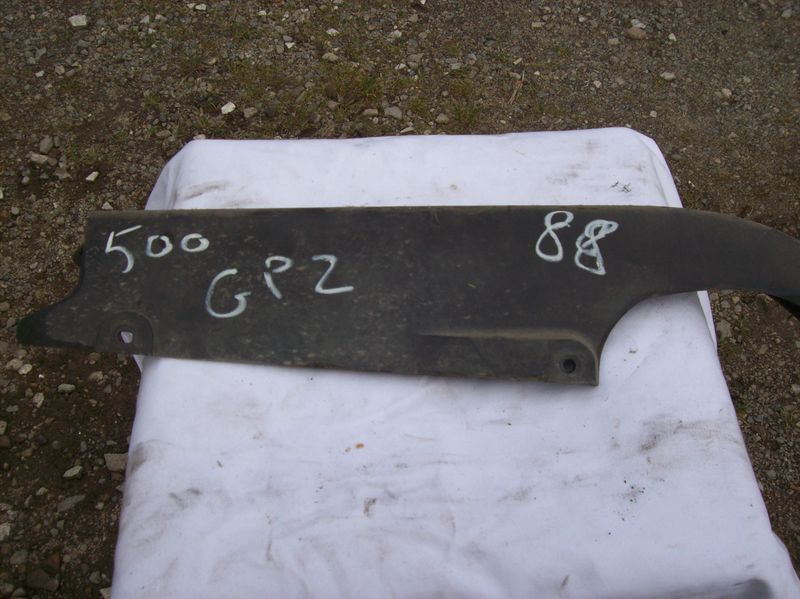 Cache chaîne Kawasaki 500GPZ 88