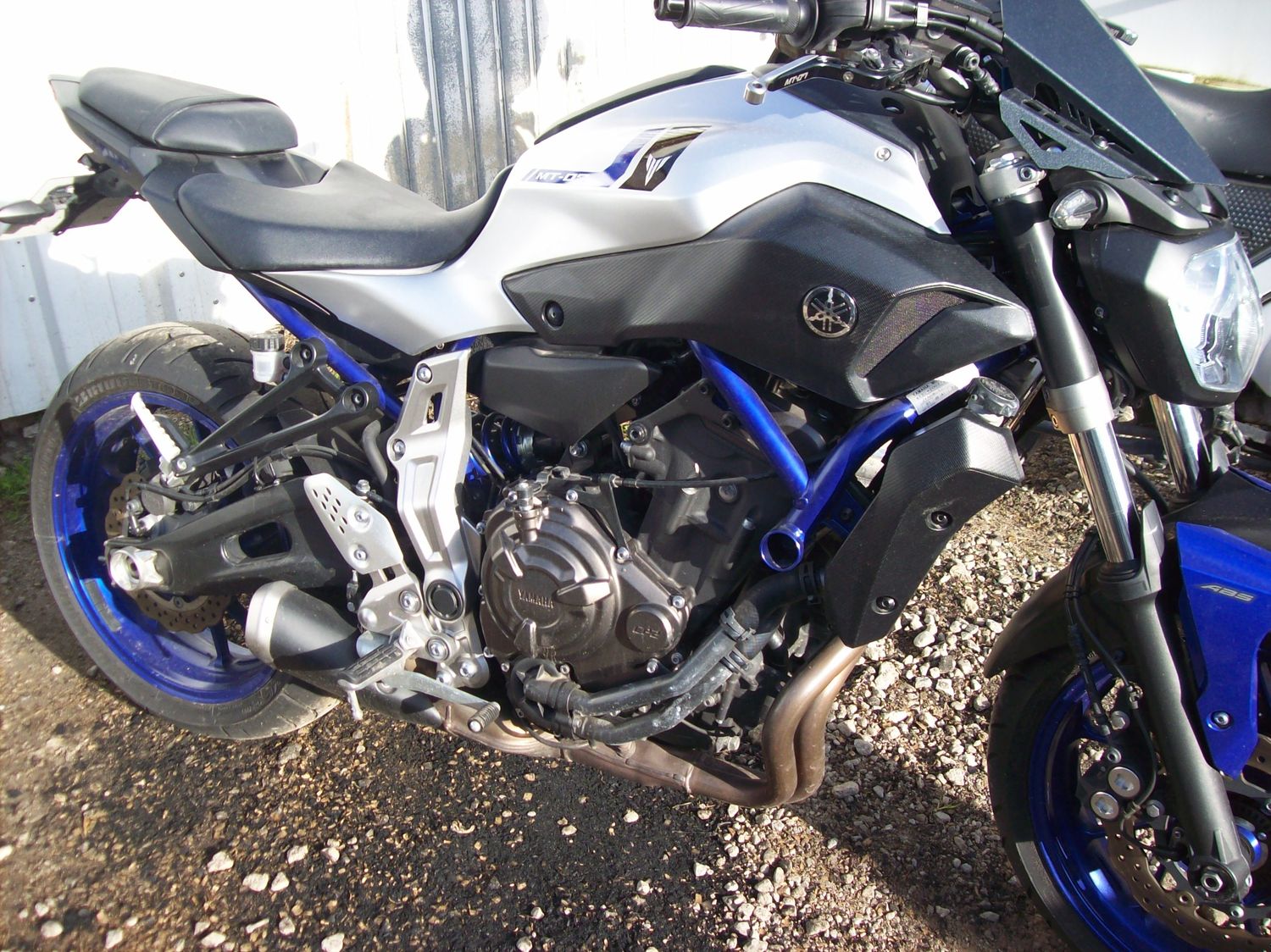 YAMAHA  MT07