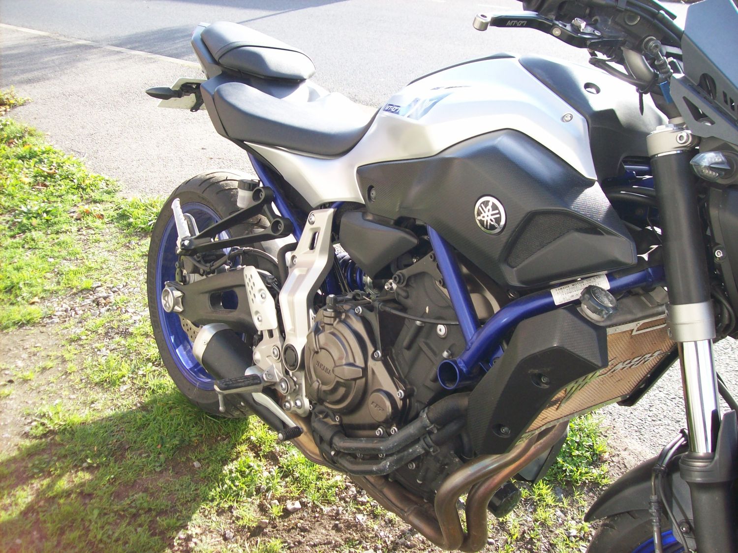 YAMAHA  MT07