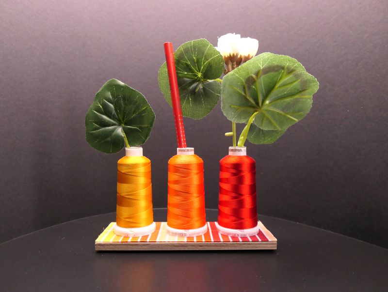 Stiftehalter/ Vase (3er) auf Textildekor Stiftehalter/ Vase (3er) auf Textildekor