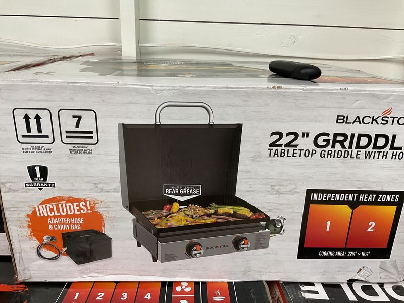 Blackstone Original 22in Griddle w/Hood and Carry Bag