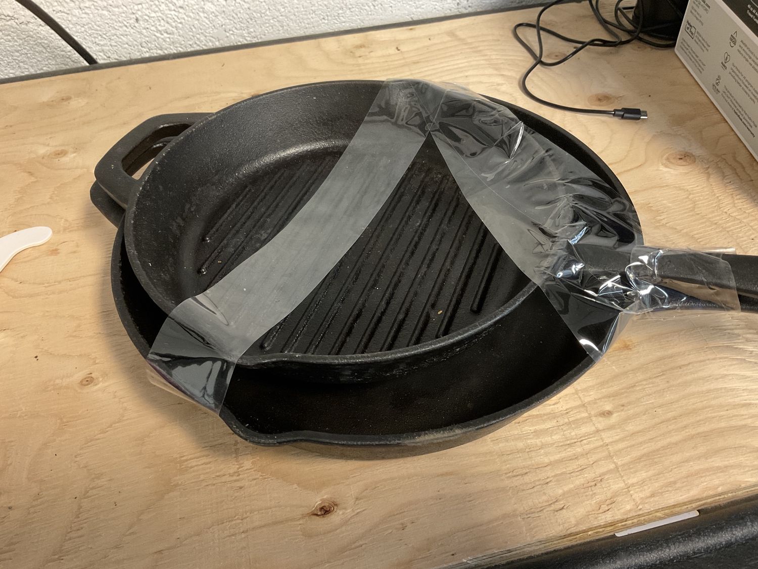 TRAMONTINA 2PK CAST IRON