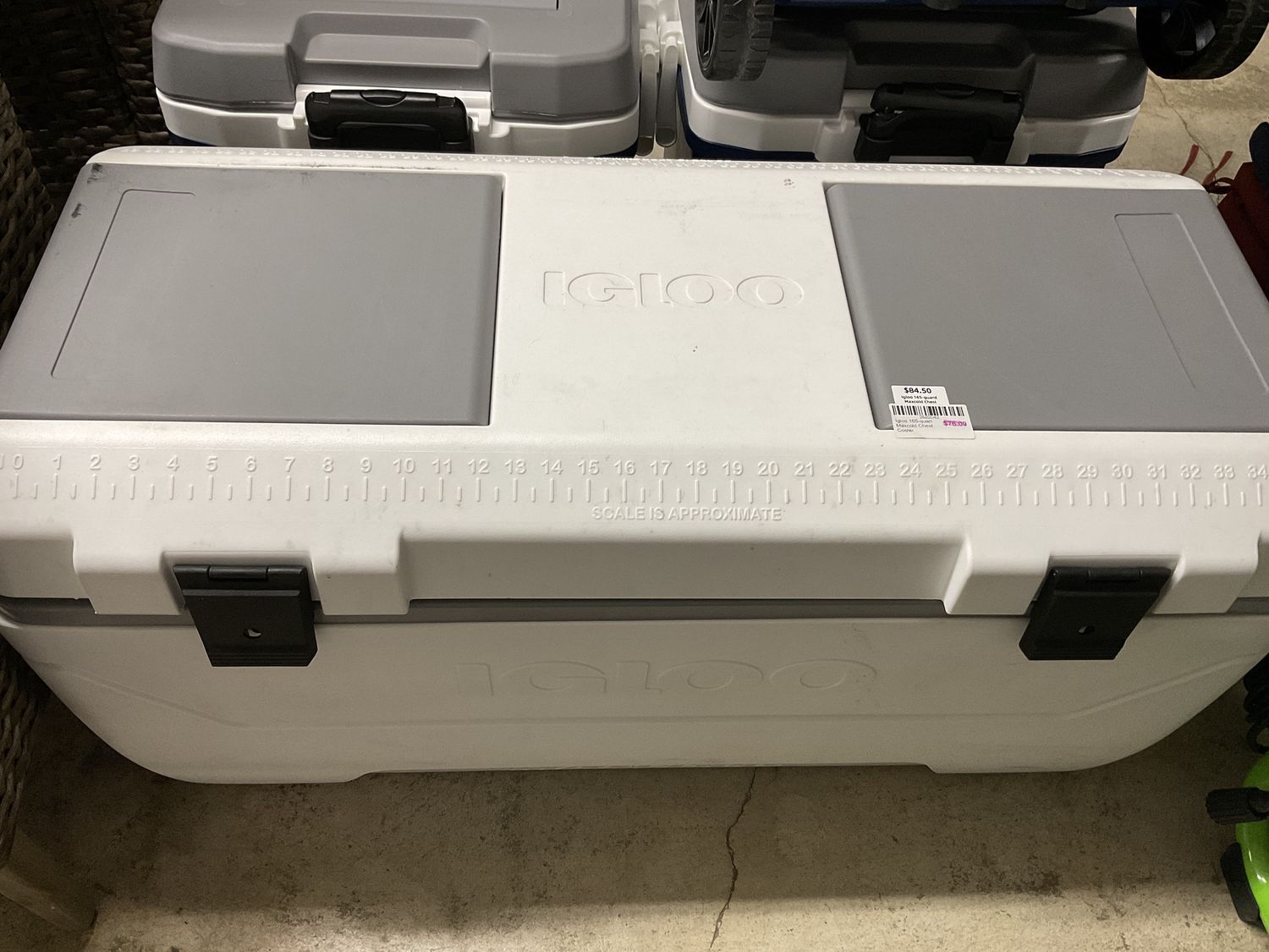 Igloo 165-quart Maxcold Chest Cooler