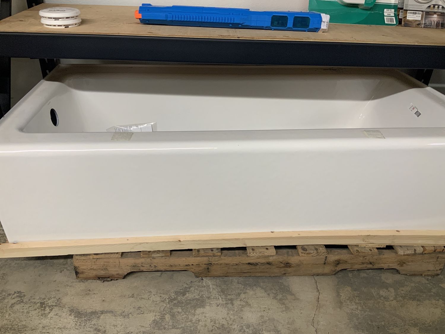 KOHLER Bellwether 60 in. x 30 in. Soaking Bathtub with Left-Hand Drain in White