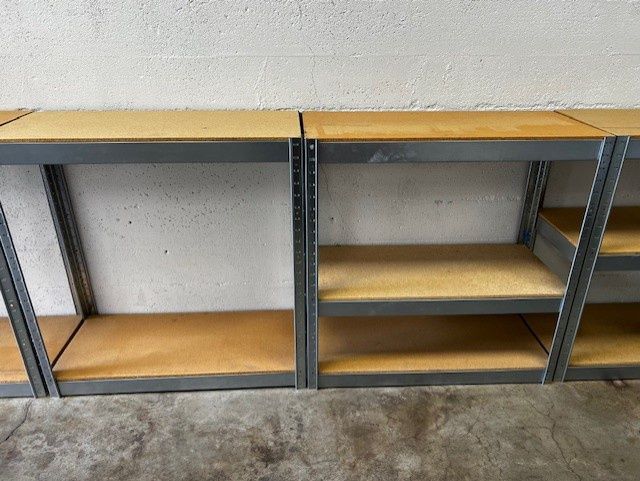 4&#39; shelf - 2 &amp; 3 shelves